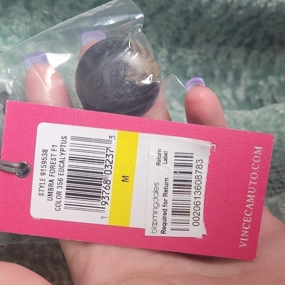 Vince Camuto-NWT-Green Faux Fur Jacket-Size Medium - Picture 3 of 10